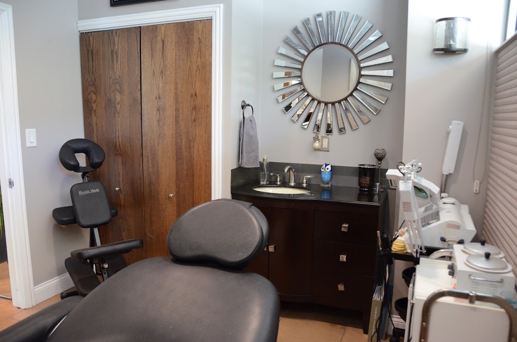 Velarde Salon & Spa | 54 Bokelman St, Roselle, IL 60172, USA | Phone: (847) 534-8778