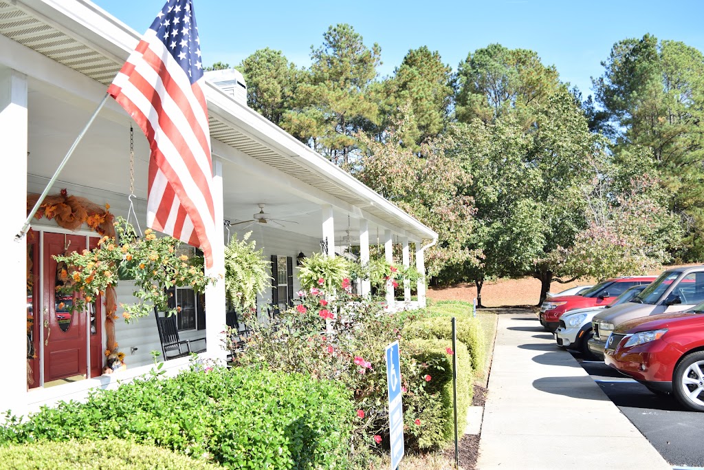 Insignia of Newnan - Assisted Living and Memory Care | 27 Belt Rd, Newnan, GA 30263, USA | Phone: (770) 251-6639