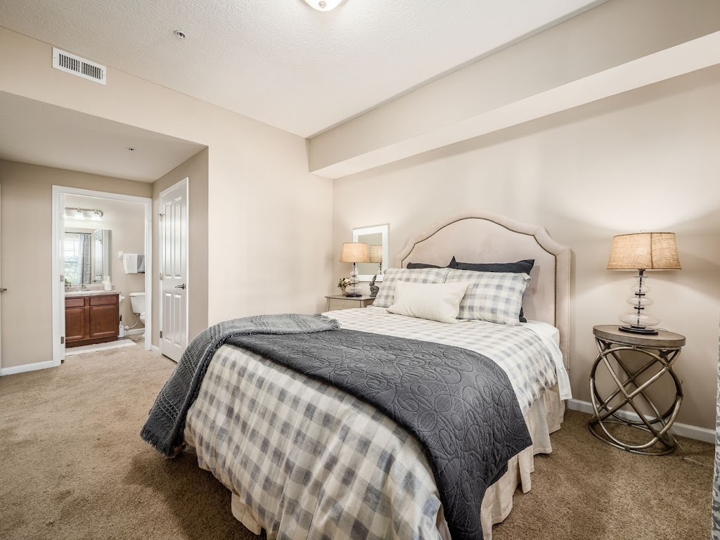 The Attleigh | 1121 Mirror Lake Pl, Columbus, OH 43228, USA | Phone: (614) 335-4870