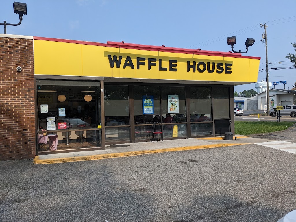 Waffle House | 2101 Willis Rd, Richmond, VA 23237, USA | Phone: (804) 743-8159