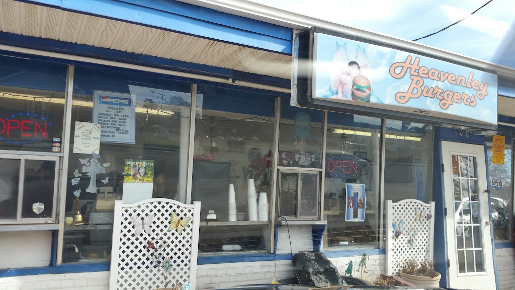 Heavenly Burgers Inc - restaurant  | Photo 7 of 8 | Address: 608 E Nine Mile Rd, Highland Springs, VA 23075, USA | Phone: (804) 737-0855