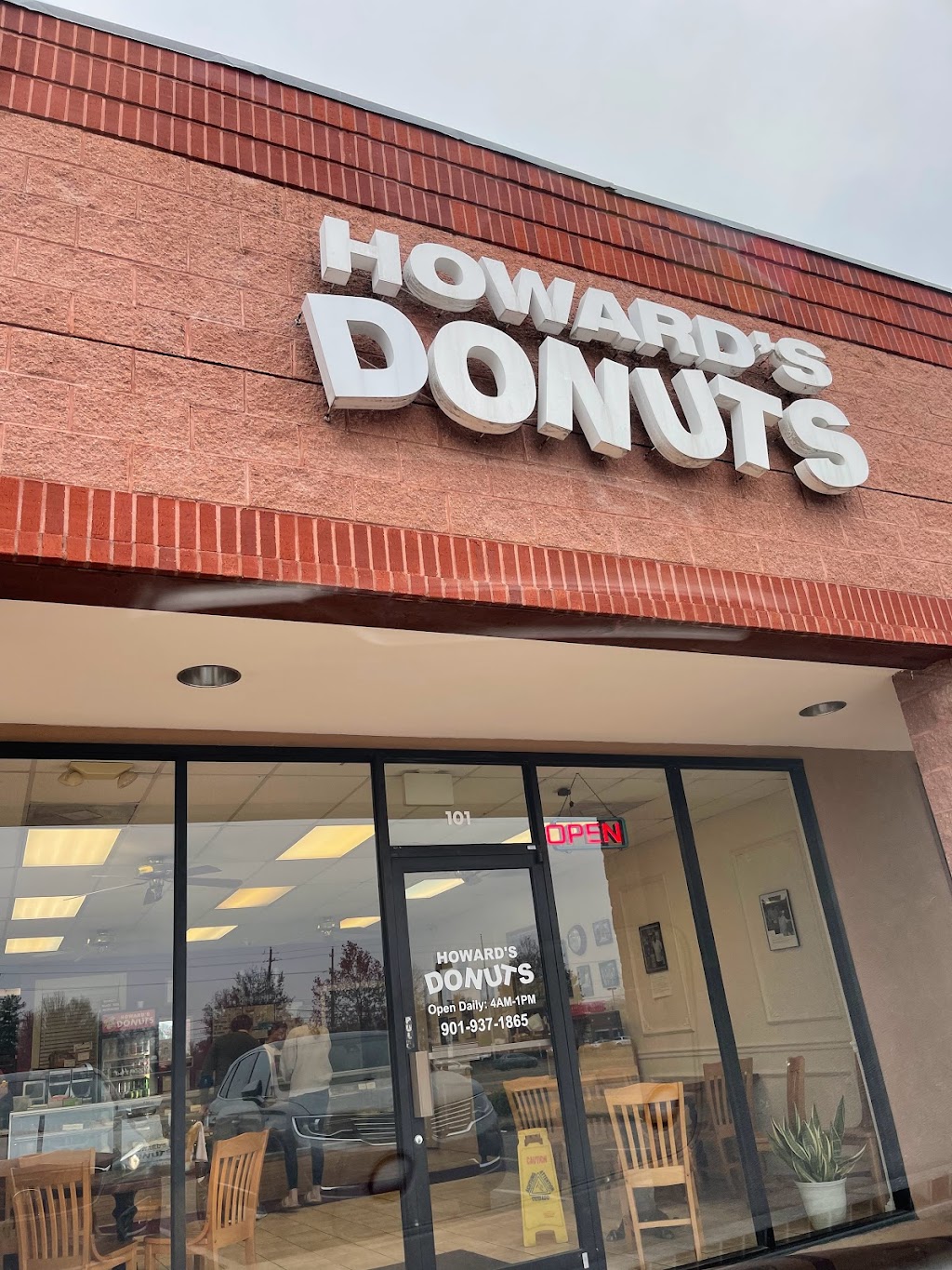 Howards Donuts Lakeland | 8968 US-64, Lakeland, TN 38002, USA | Phone: (901) 937-1865