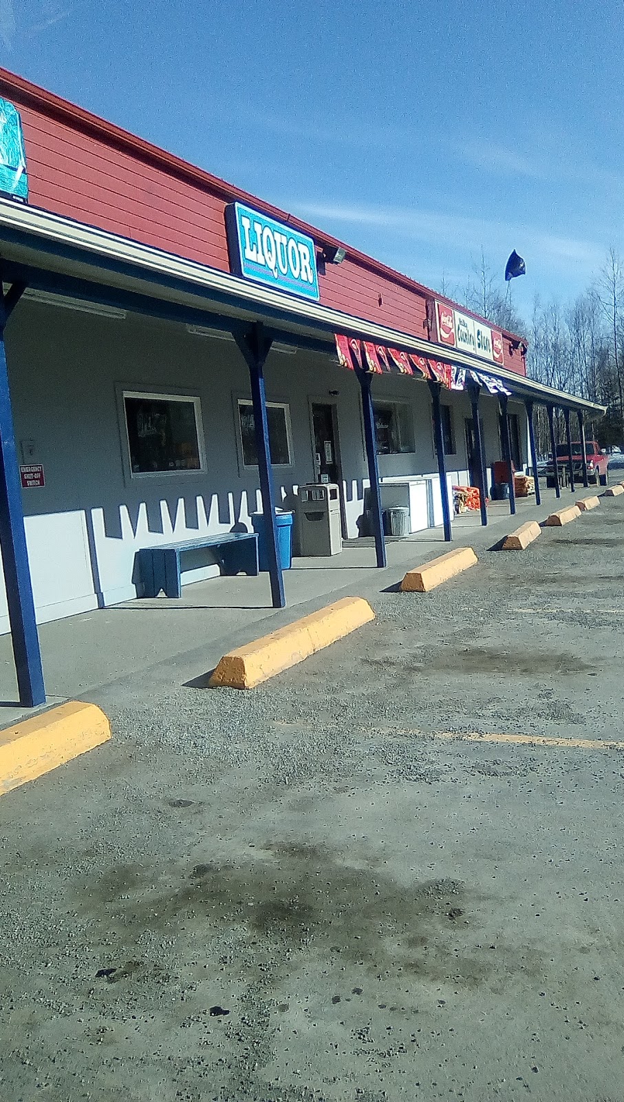 Valley Country Store | 4891 E Stoney Hollow Dr Rd, Wasilla, AK 99654, USA | Phone: (907) 376-7888