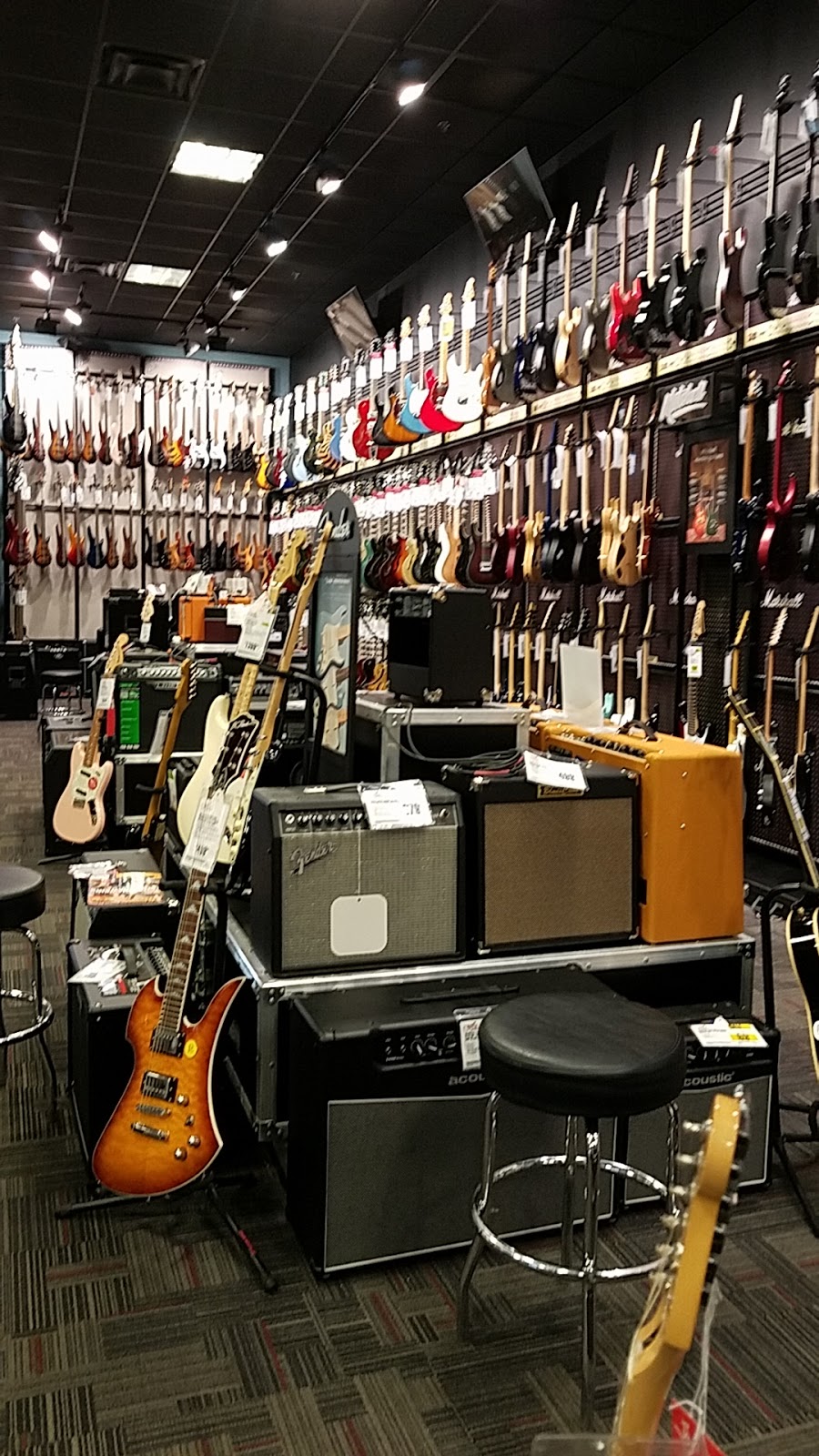 Guitar Center | 11977 St Charles Rock Rd Suite 100 Bldg. H, Bridgeton, MO 63044, USA | Phone: (314) 738-0500