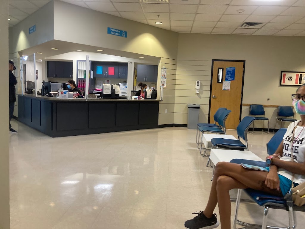 Mountain Park Health Center Baseline Clinic | 635 E Baseline Rd, Phoenix, AZ 85042, USA | Phone: (602) 243-7277