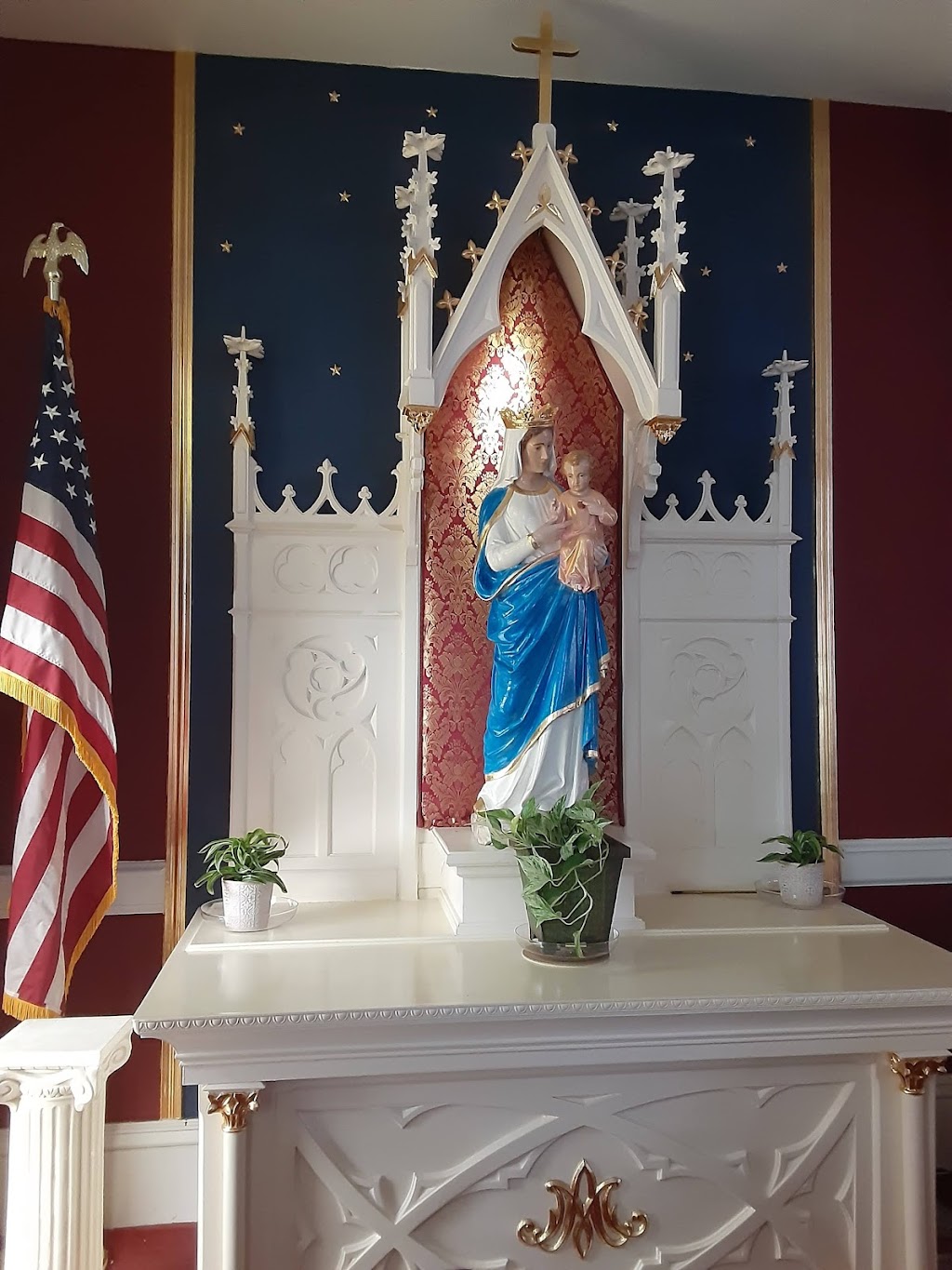 Sacred Heart Catholic Church | 1009 Trail St, Floresville, TX 78114, USA | Phone: (830) 393-6117