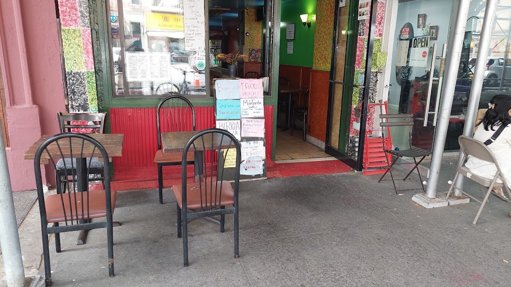 Taqueria Y Fonda La Mexicana | 968 Amsterdam Ave, New York, NY 10025, USA | Phone: (212) 531-0383