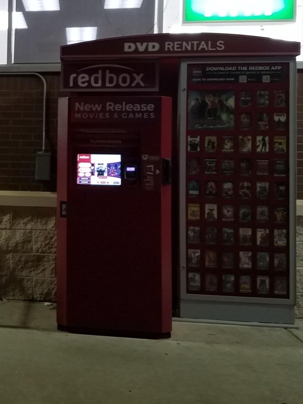 Redbox | 3200 S Santa Fe Ave, Edmond, OK 73013, USA | Phone: (866) 733-2693