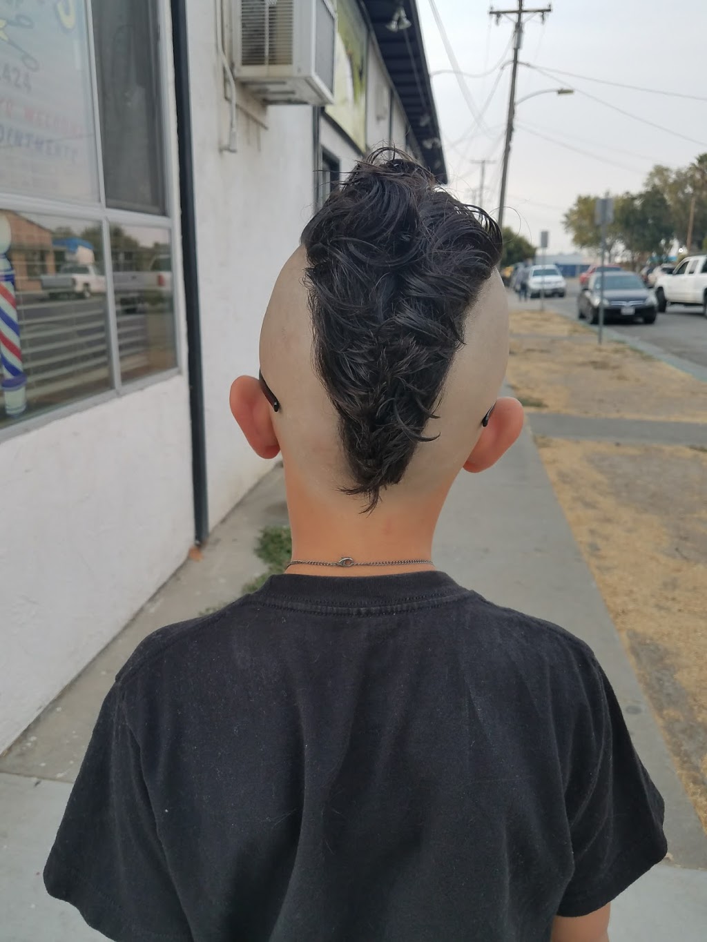 Kingsleys Barber Shop | 349 E Hedding St, San Jose, CA 95112, USA | Phone: (408) 286-2424