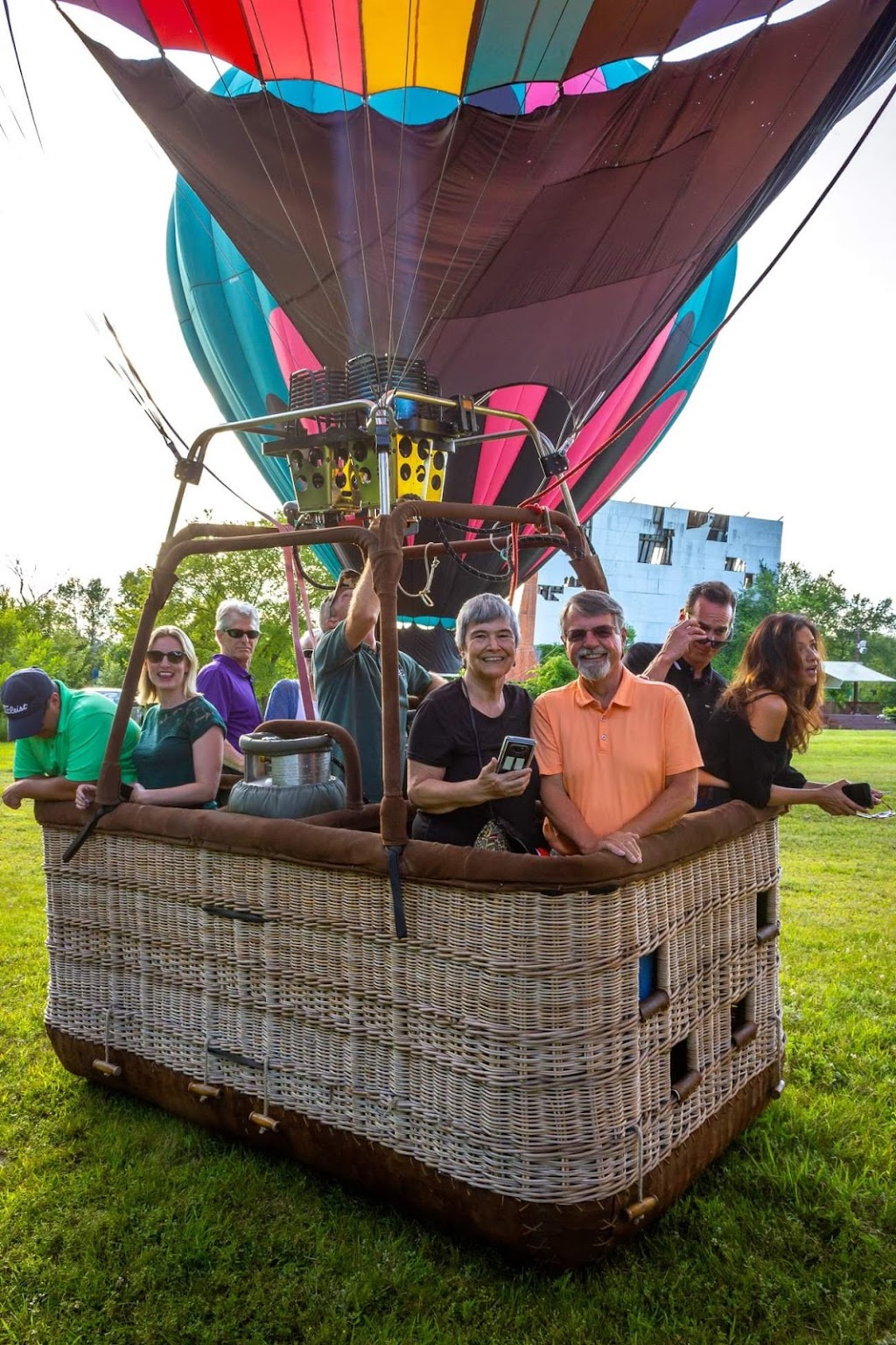 Aamodts Hot Air Balloon Rides | 6428 Manning Ave N, Stillwater, MN 55082, USA | Phone: (651) 351-0101