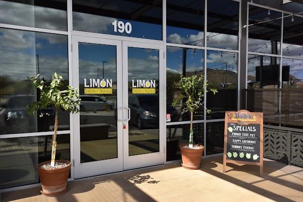 LIMóN Urban Kitchen | 2750 W Dove Valley Rd #190, Phoenix, AZ 85085 | Phone: (623) 466-7500