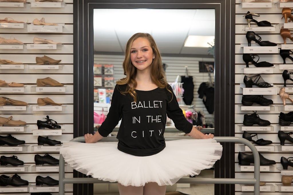 Barres N Blades: Dance, Skate & Gymnastics Shop | 688 S Lapeer Rd, Orion Twp, MI 48362, USA | Phone: (248) 693-8420