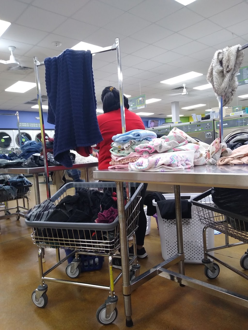 Saginaw Laundry Center | 416 Belmont St, Saginaw, TX 76179, USA | Phone: (682) 738-5151