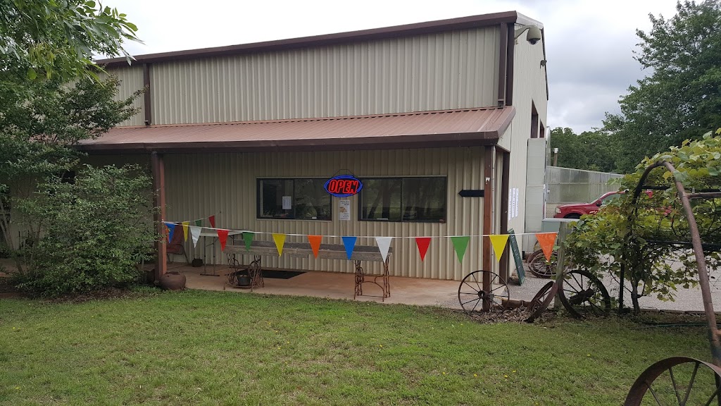 Lazy Day Farm | 2474 E Seward Rd, Guthrie, OK 73044, USA | Phone: (405) 443-9769