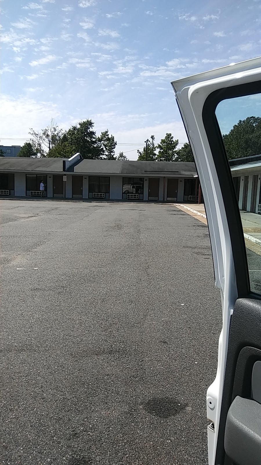 Village Motel | 3265 S Military Hwy, Chesapeake, VA 23323, USA | Phone: (757) 487-2516