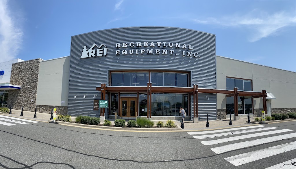 REI | 2300 Fashion Center Blvd, Newark, DE 19702, USA | Phone: (302) 369-1938