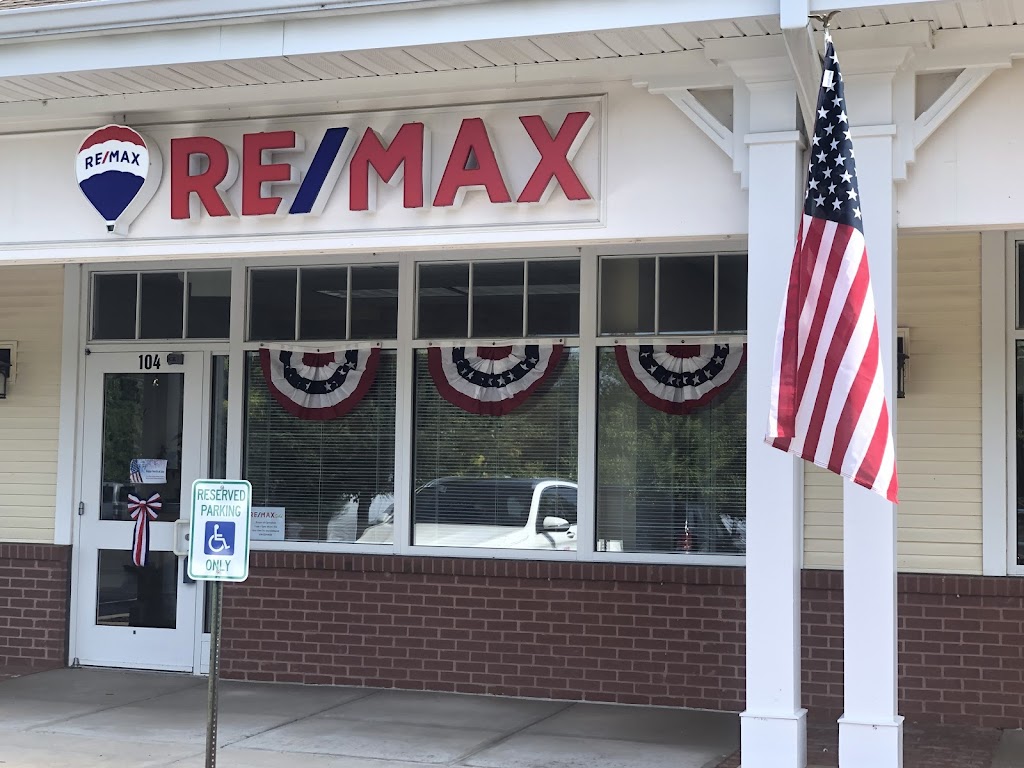 RE/MAX Gold Wildwood | 16497 Clayton Rd #104, Wildwood, MO 63011, USA | Phone: (636) 236-9693