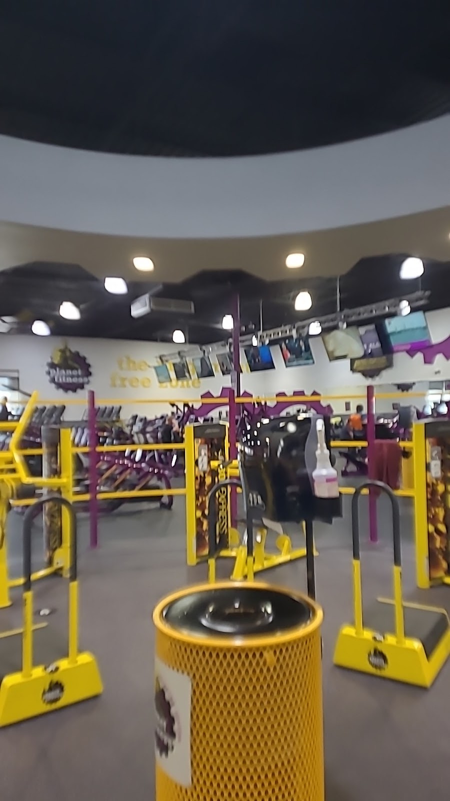 Planet Fitness | Shelby Plaza, 8260 23 Mile Rd, Shelby Twp, MI 48316, USA | Phone: (586) 884-4295