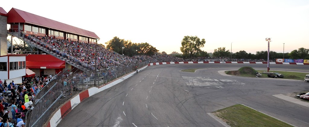 Elko Speedway & Drive-in Theater | 26350 France Ave, Elko New Market, MN 55020, USA | Phone: (952) 461-7223