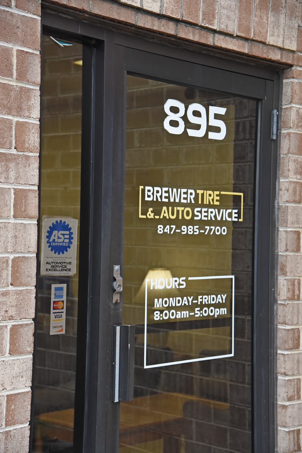 Brewer Tire & Auto Service Inc | 895 W Wise Rd, Schaumburg, IL 60193, USA | Phone: (847) 985-7700