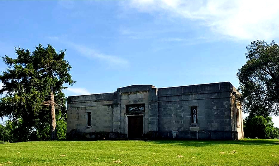 Highland Park Funeral Home and Crematory | 4101 State Ave, Kansas City, KS 66102, USA | Phone: (913) 371-0699