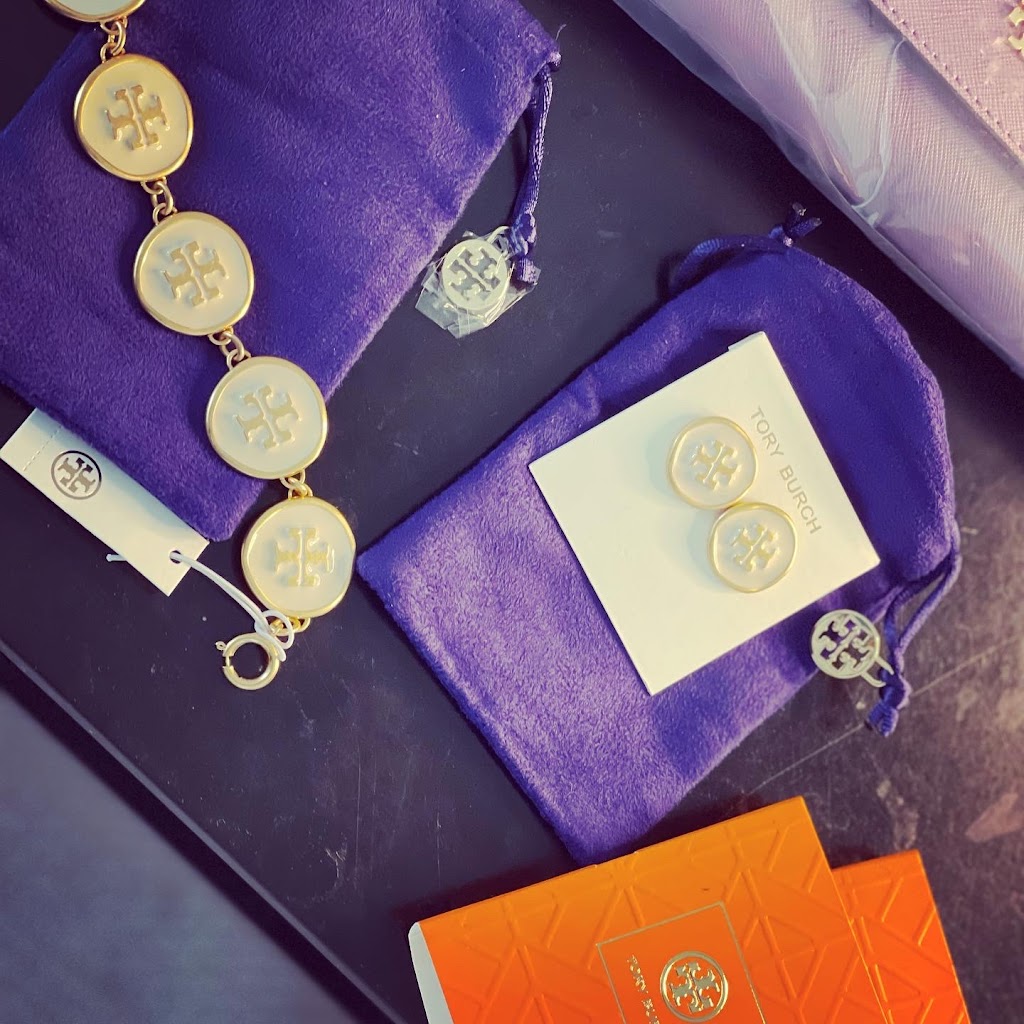 Tory Burch Outlet | 1155 Buck Creek Rd Suite E545, Simpsonville, KY 40067, USA | Phone: (502) 722-8685