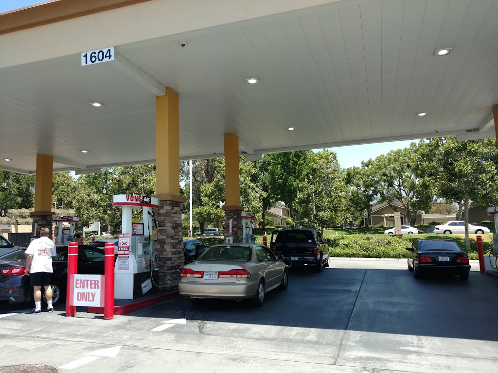 Vons Fuel Station | 1604 Foothill Blvd, La Verne, CA 91750, USA | Phone: (909) 593-2572