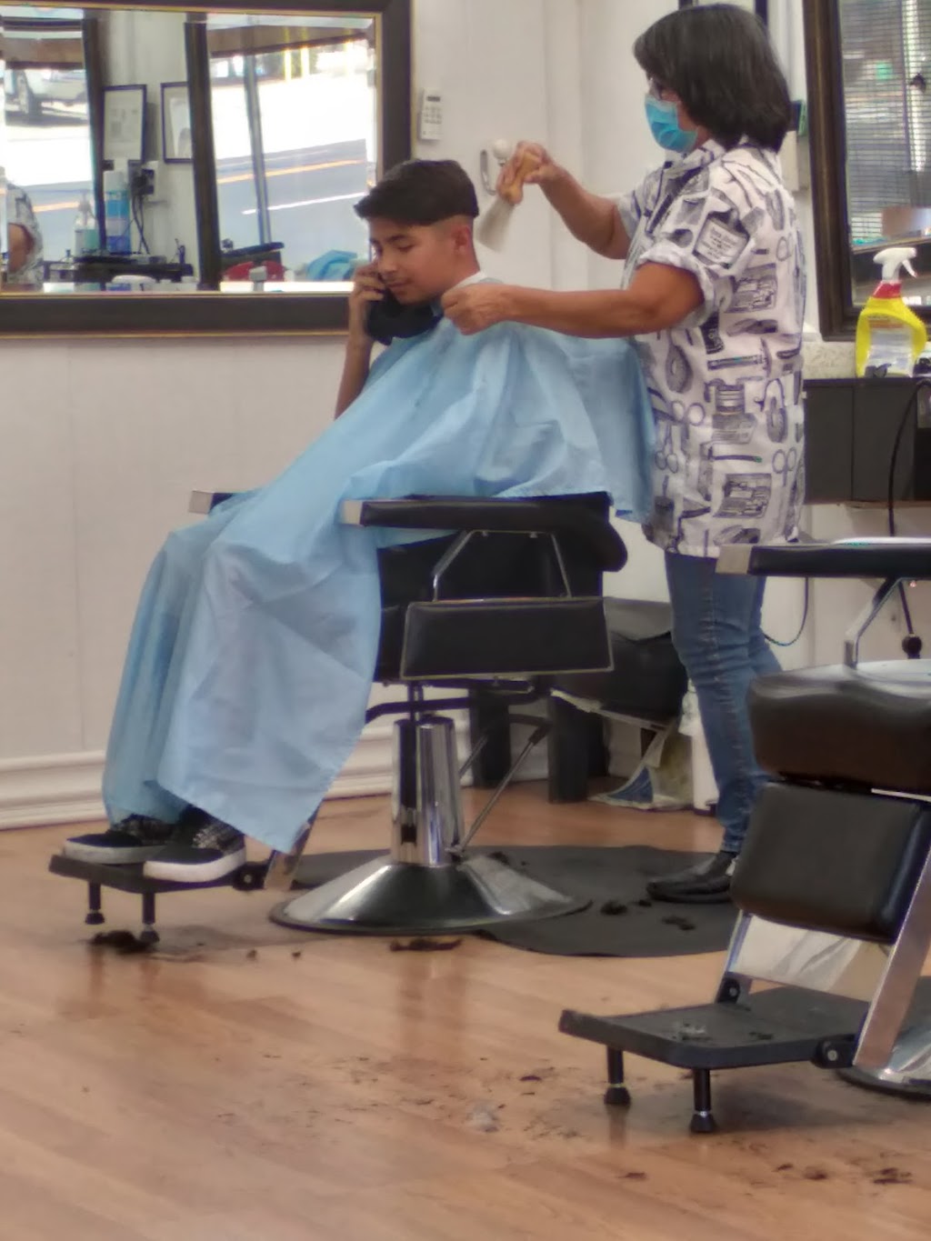 Michaels Barber Shop | 965 Beaumont Ave, Beaumont, CA 92223, USA | Phone: (323) 821-5578