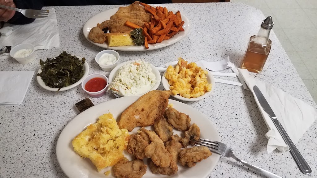 Sting-Rays Restaurant | 26507 Lankford Hwy, Cape Charles, VA 23310 | Phone: (757) 331-1541