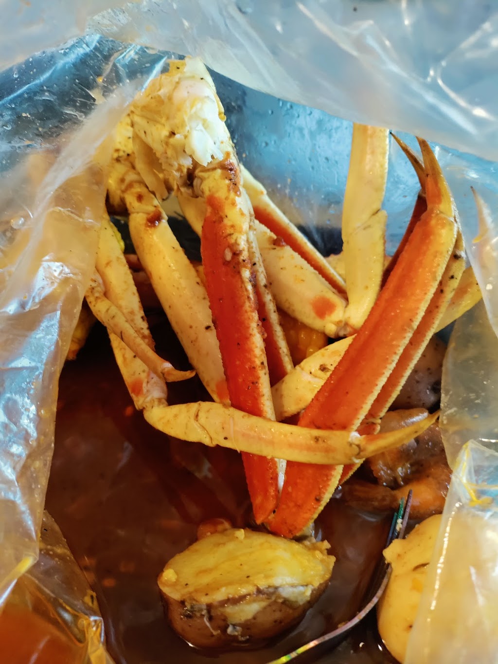 Crazy Crab | 26613 Hoover Rd, Warren, MI 48089, USA | Phone: (586) 393-1677