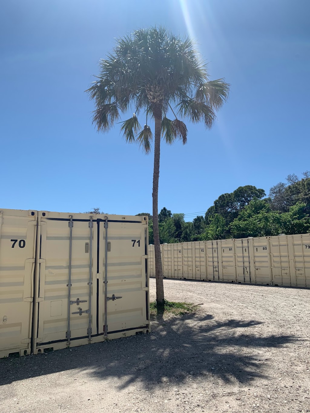 Container HQ Automotive & Self Storage | 1605 W University Pkwy, Sarasota, FL 34243, USA | Phone: (941) 301-8319