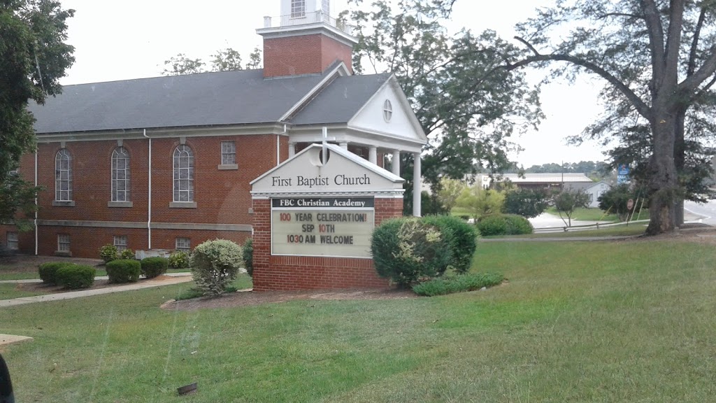 First Baptist Church-Stockbidge | 4566 N Henry Blvd, Stockbridge, GA 30281, USA | Phone: (770) 474-4484