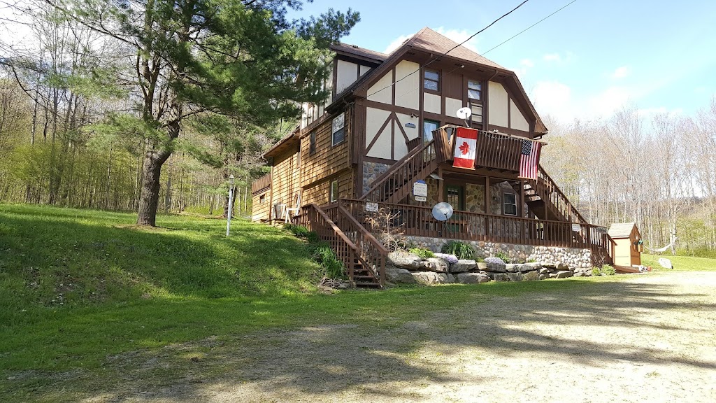Stone Mountain Chalets | 6848 Stone Rd, Great Valley, NY 14741, USA | Phone: (716) 222-1515