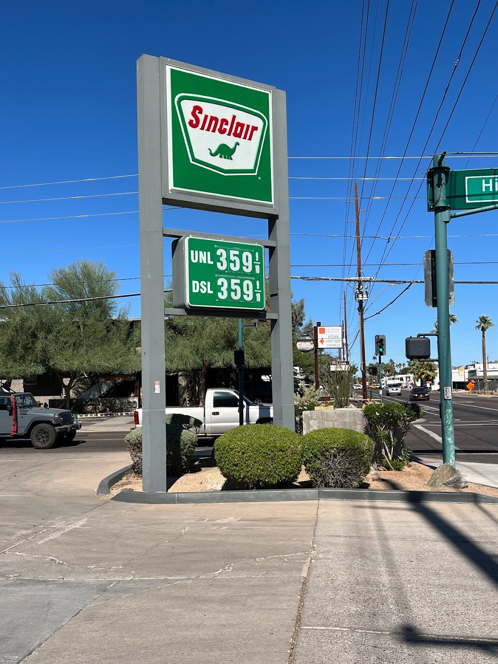 Sinclair Gas Station | 4644 N 12th St, Phoenix, AZ 85014, USA | Phone: (602) 285-1757