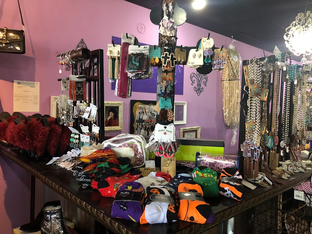 Goldie Maries Boutique | 805 S Mustang Rd, Yukon, OK 73099, USA | Phone: (405) 324-2067