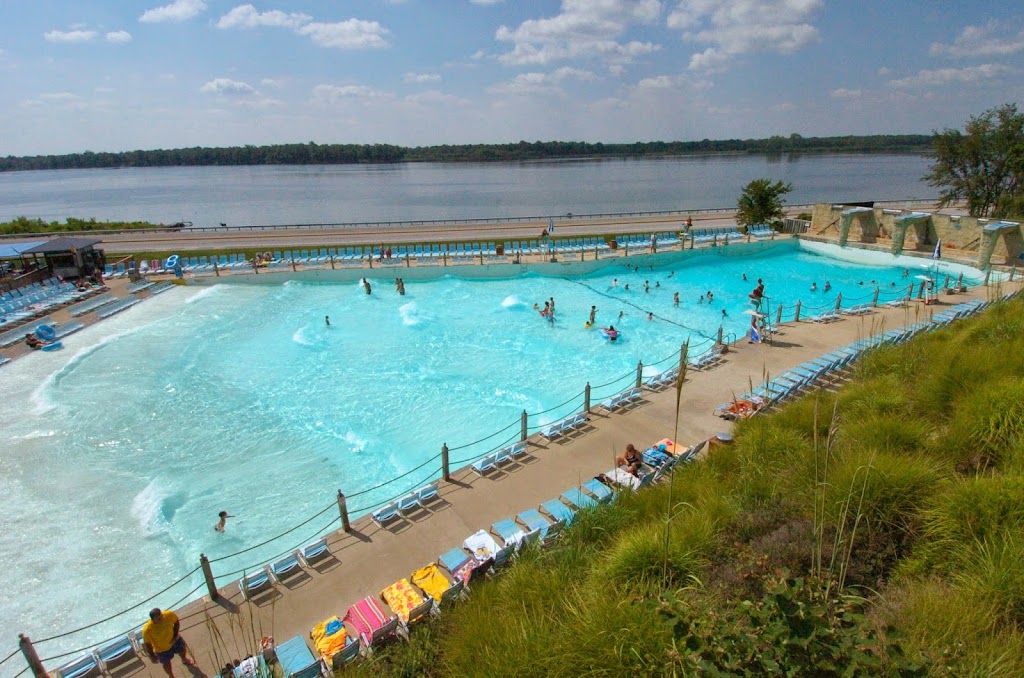 Raging Rivers WaterPark | 100 Palisades Pkwy, Grafton, IL 62037 | Phone: (618) 786-2345