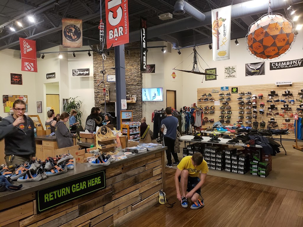 Planet Rock Climbing Gym | 1103 W 13 Mile Rd, Madison Heights, MI 48071, USA | Phone: (248) 397-8354