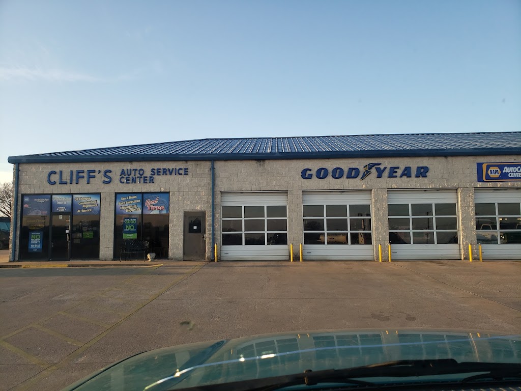 Cliffs Auto Services Center | 1088 E Hwy 199, Springtown, TX 76082, USA | Phone: (817) 220-5959