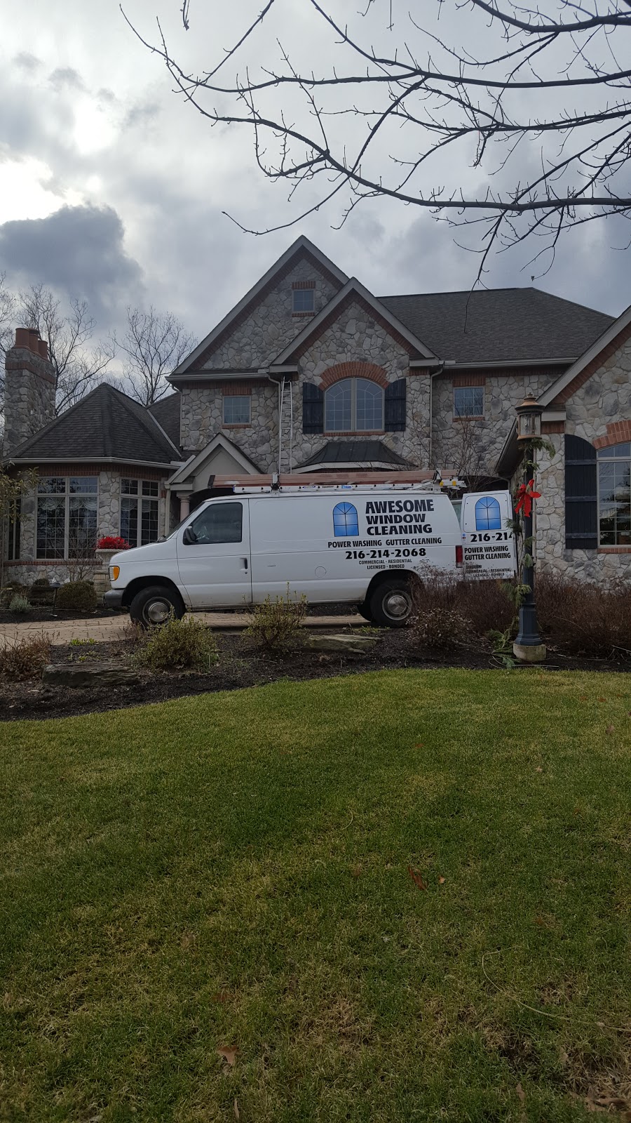 Awesome Window Cleaning & More | 4044 W 48th St, Cleveland, OH 44144, USA | Phone: (216) 214-2068