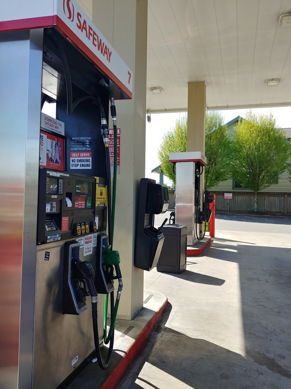 Safeway Fuel Station | 1402 S 38th St, Tacoma, WA 98418 | Phone: (253) 671-2343