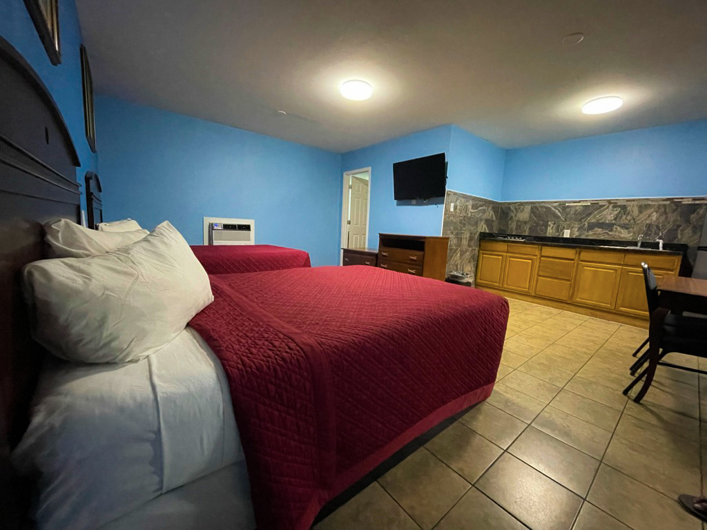 Gateway Motel | 10701 S Padre Island Dr, Corpus Christi, TX 78418, USA | Phone: (361) 937-1211