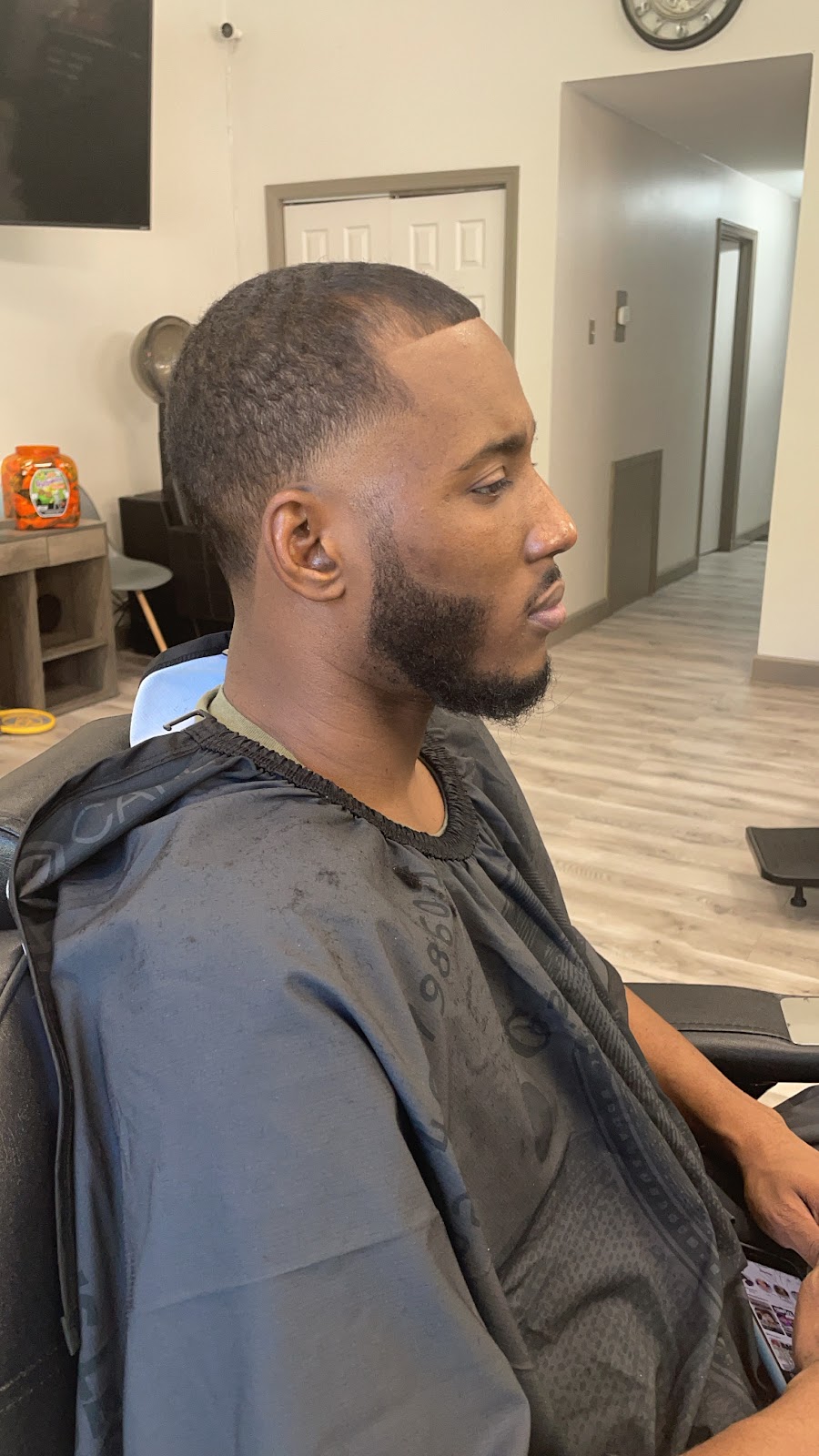 JTs Cutz | 1207 Lincoln St, Vandergrift, PA 15690, USA | Phone: (724) 561-7075