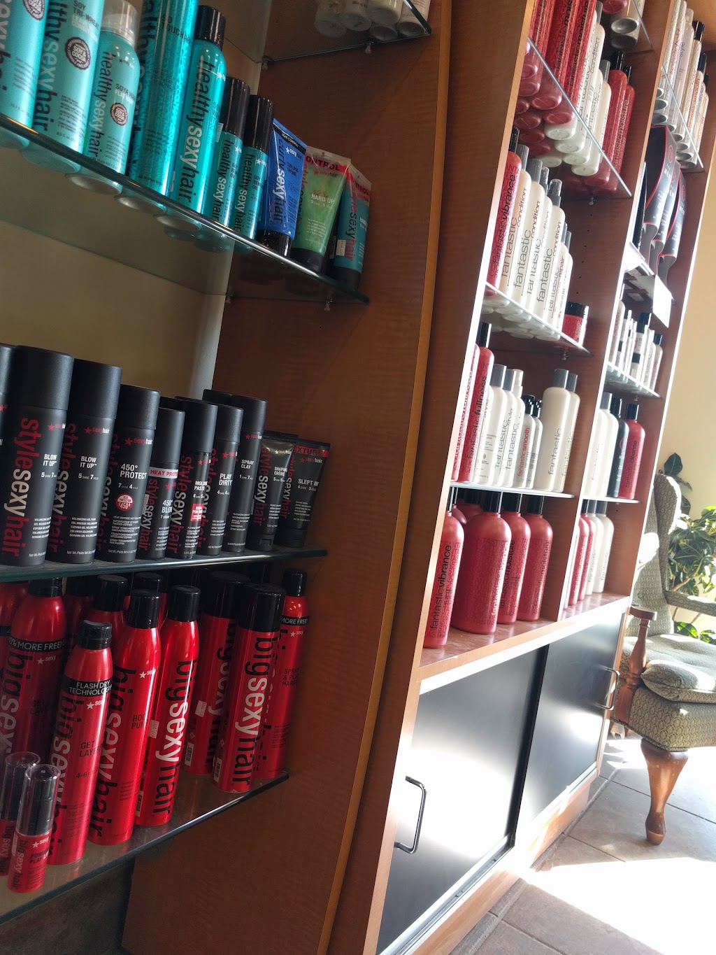 Fantastic Sams Cut & Color | 33000 W Seven Mile Rd, Livonia, MI 48152, USA | Phone: (248) 426-8588