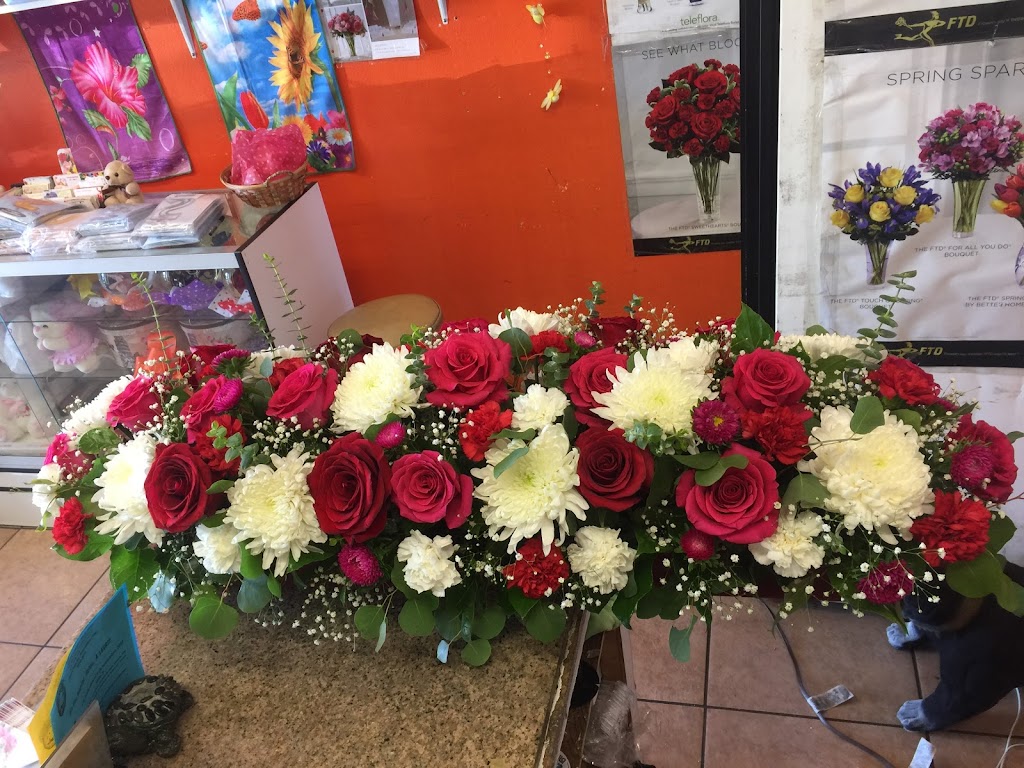 Marias Flowers | 837 W Pacific Coast Hwy, Wilmington, CA 90744, USA | Phone: (310) 499-6956