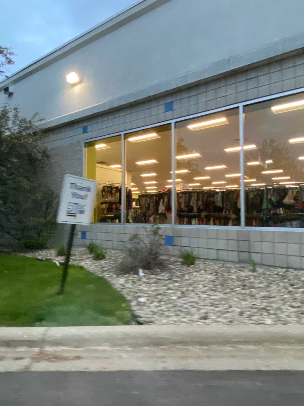 Goodwill Monona | 2501 Royal Ave, Monona, WI 53713, USA | Phone: (608) 224-0781