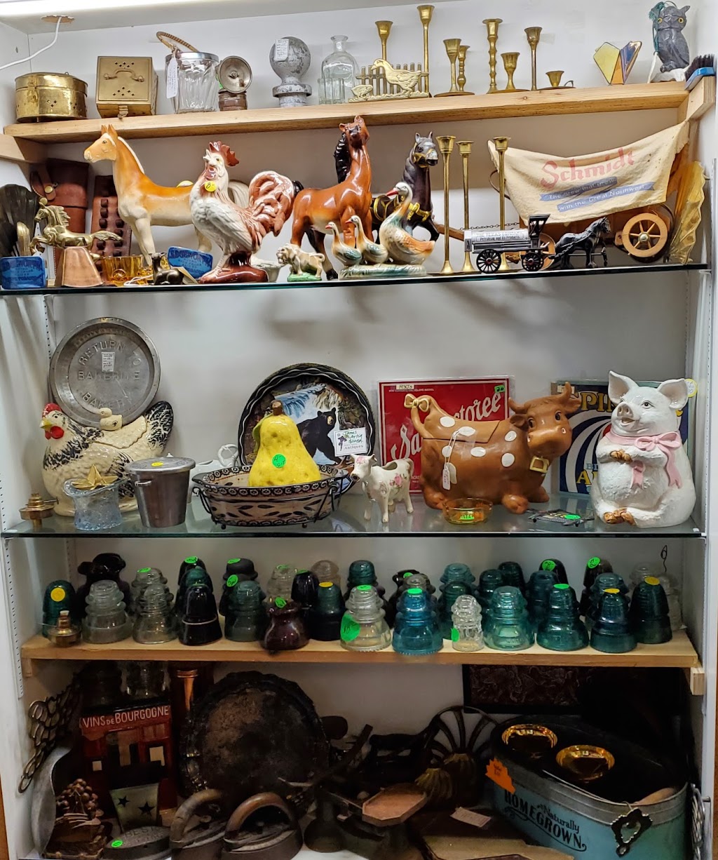 Old Maple Valley Antiques & Collectibles | 21635 Renton-Maple Valley Rd, Maple Valley, WA 98038, USA | Phone: (425) 432-9575