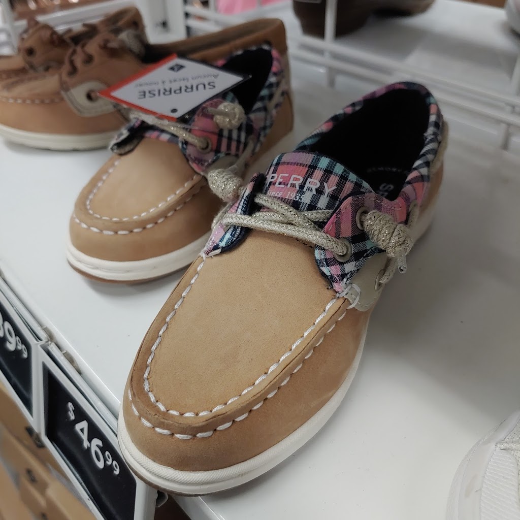 Sperry Outlet | 18517 Outlet Blvd #202, Chesterfield, MO 63005, USA | Phone: (636) 778-2224