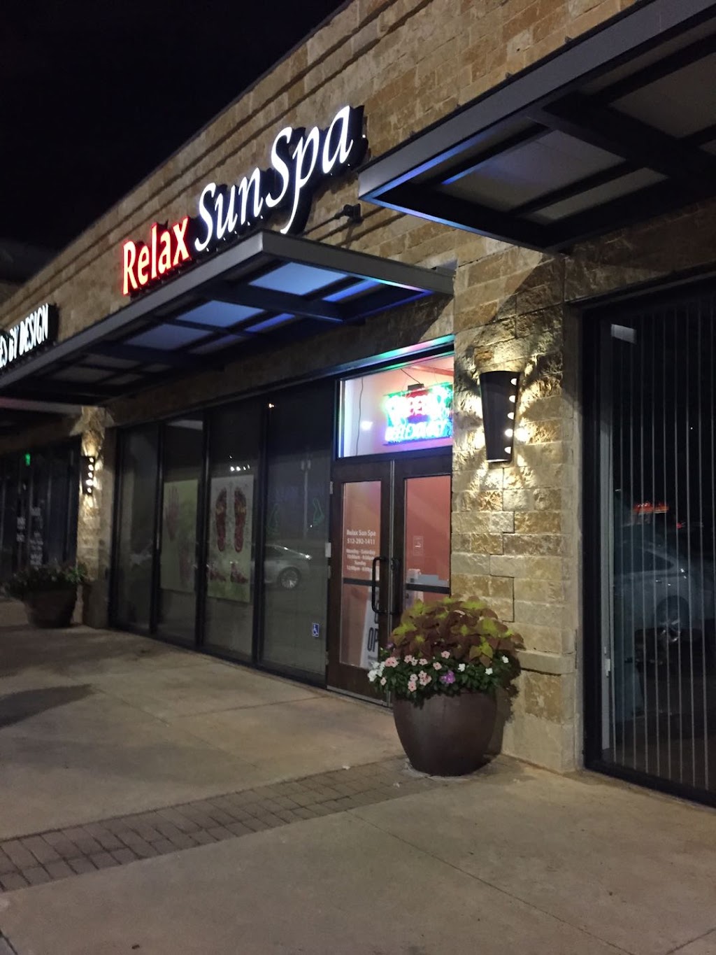 Relax Sun Spa | Massage Austin | 9901 Brodie Ln, Austin, TX 78748 | Phone: (512) 292-1411