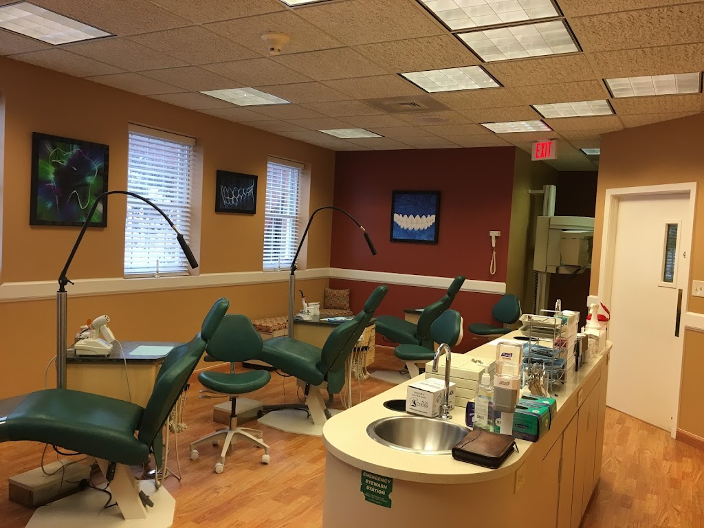 Del R. Boni, D.M.D. | 995 Beaver Grade Rd, Moon Twp, PA 15108, USA | Phone: (412) 329-7768