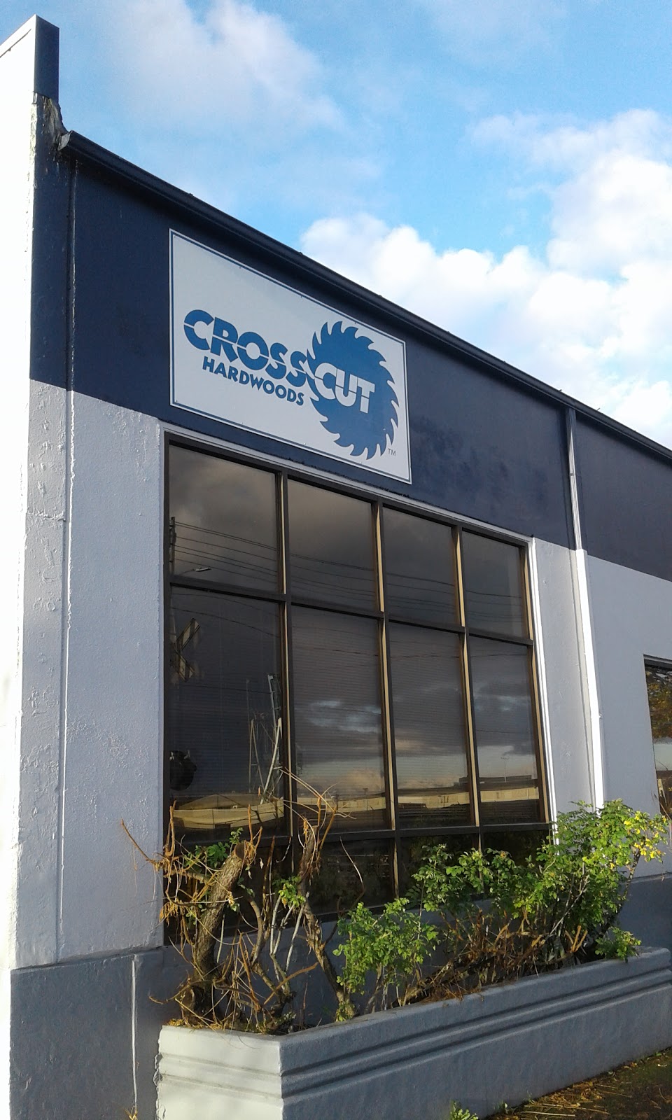 Crosscut Hardwoods | 3065 NW Front Ave, Portland, OR 97210, USA | Phone: (503) 224-9663